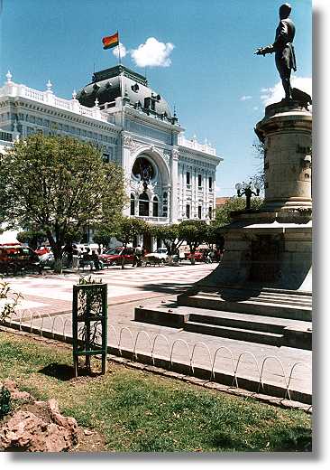 Sucre - Plaza 25 de Mayo