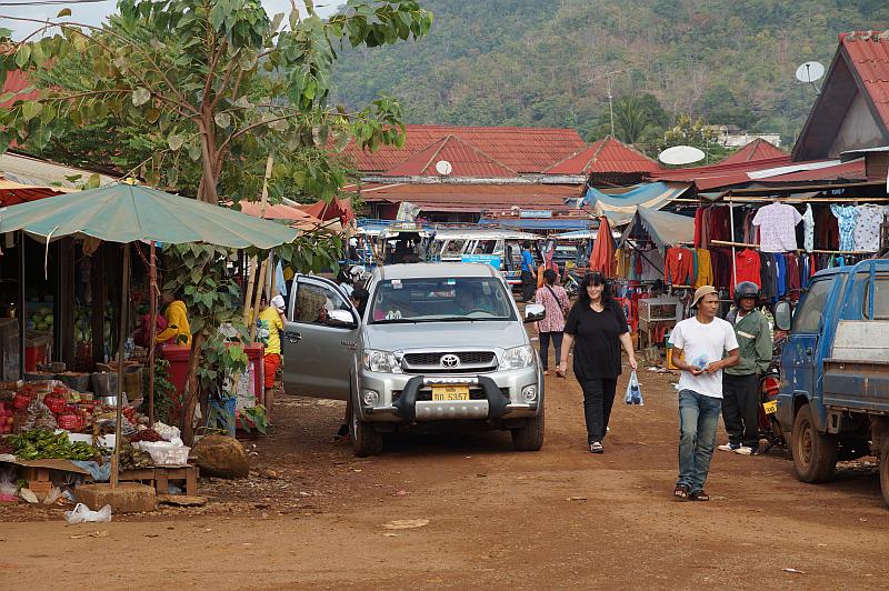 Lokaler Markt am Busbahnhof